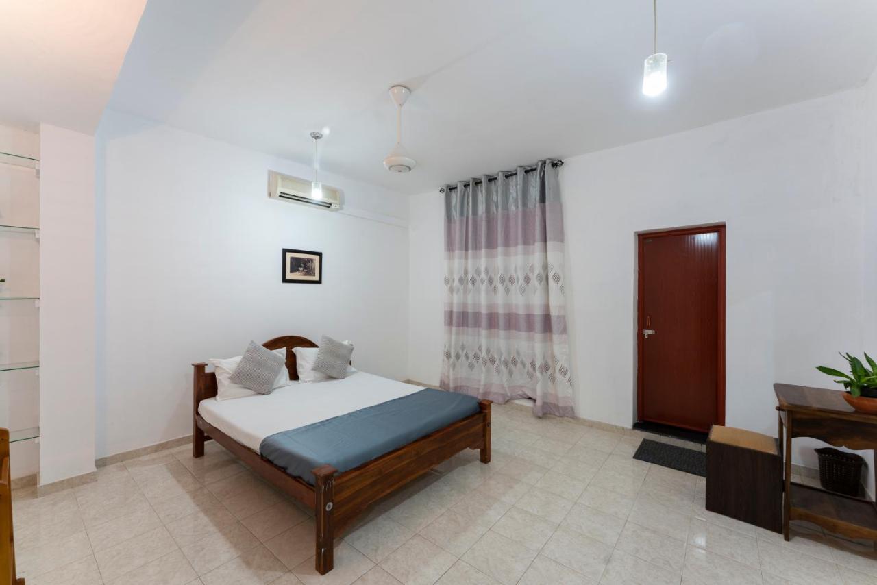 Hotel Gentz Residency & Restaurant Colombo Exterior foto